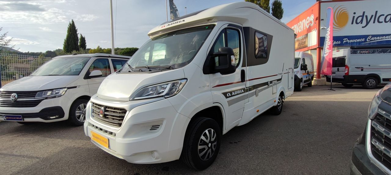 Camping-car ADRIA COMPACT SCS PLUS