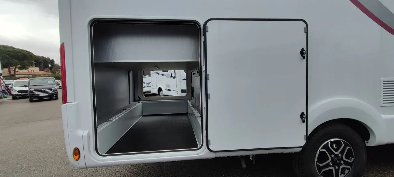 Camping-car - Rapido - 896 F 