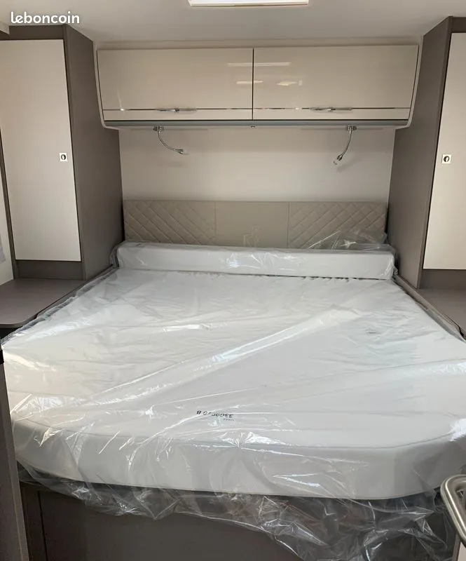 Camping-car - Etrusco - T 7400 QBC 
