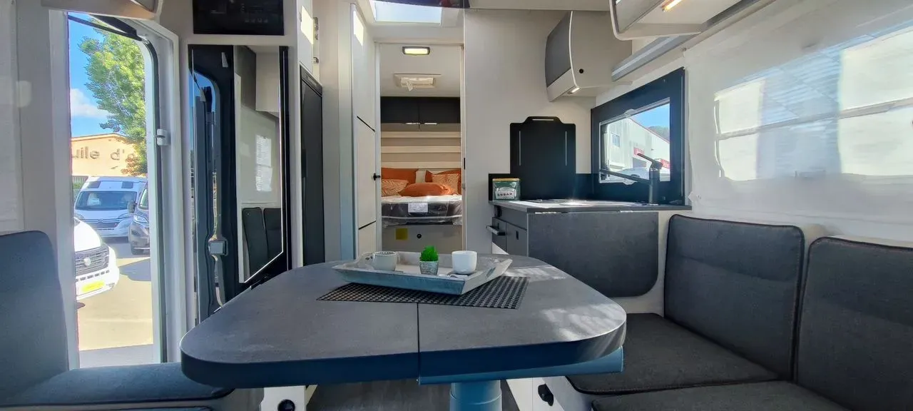 Camping-car - Challenger - 328 GRAPHITE ULTIMATE 