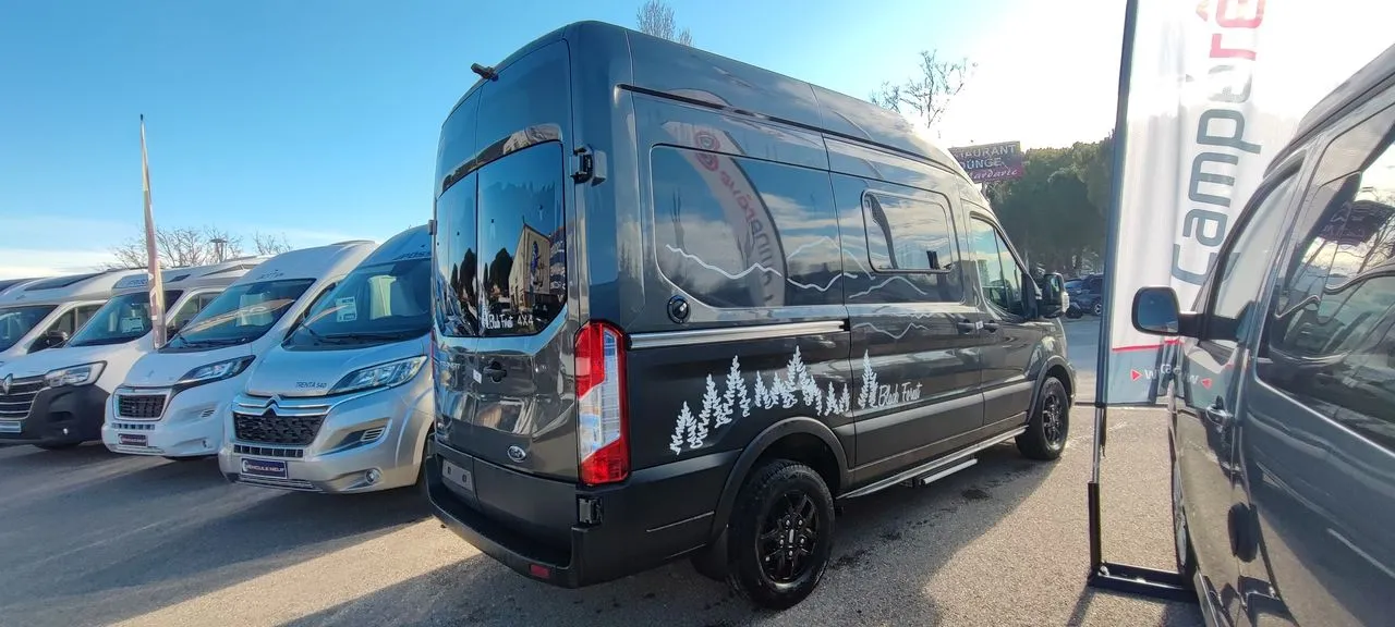 Fourgon aménagé - Burstner - LINEO C 550 BLACK FOREST 