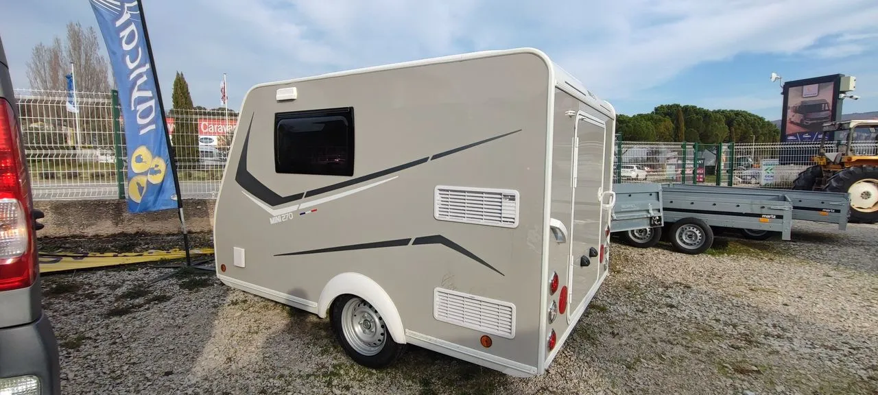 Caravane - Mini Freestyle - 270 