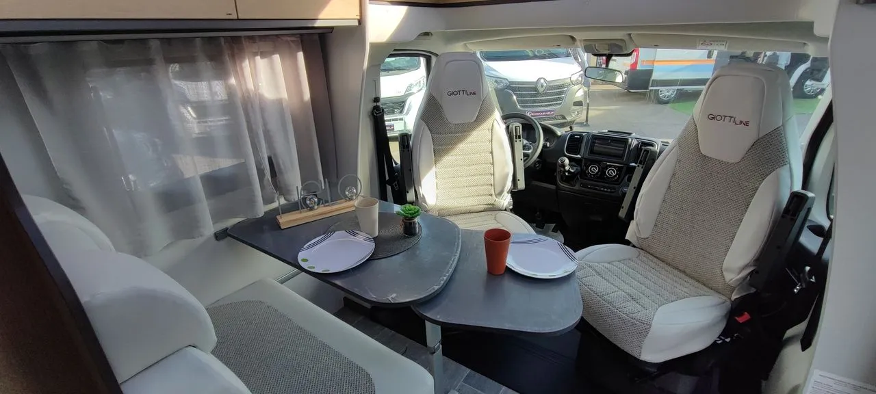 Camping-car - Giottiline - C60 Pack Privilège 