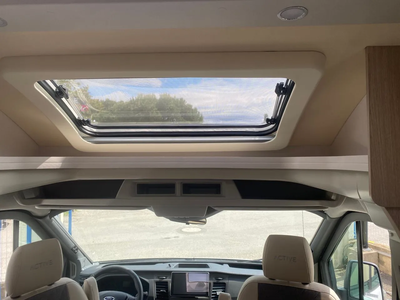 Camping-car - Burstner - LINEO T620 G 