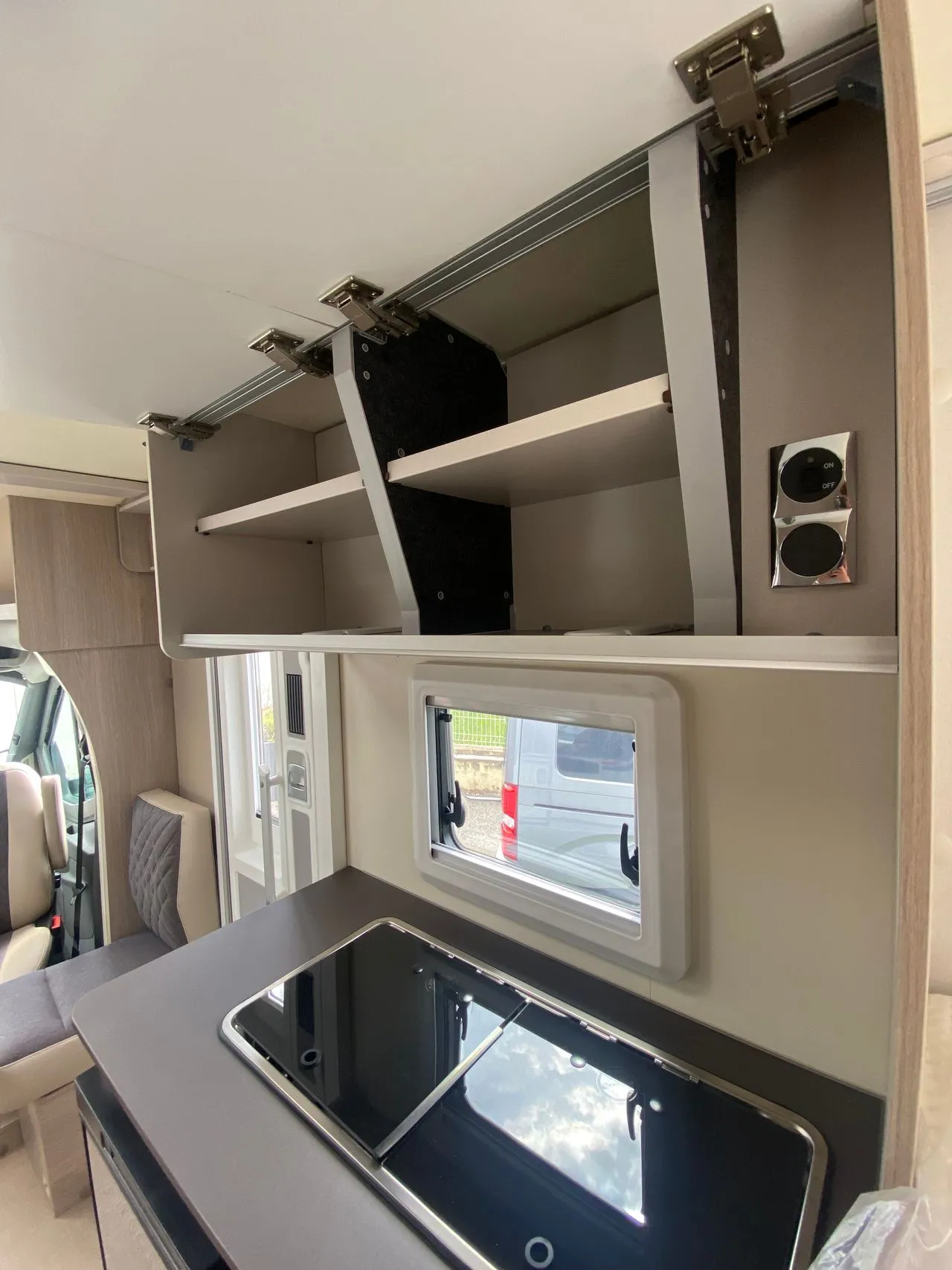 Camping-car - Burstner - LINEO T620 G 