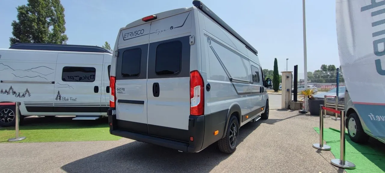 Fourgon aménagé - Etrusco - CV 640 PB 
