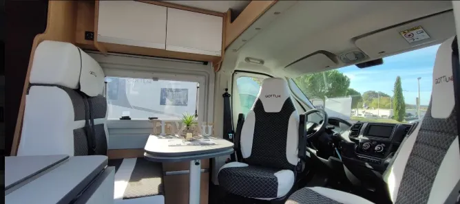 Fourgon aménagé - Giottiline - 60T 