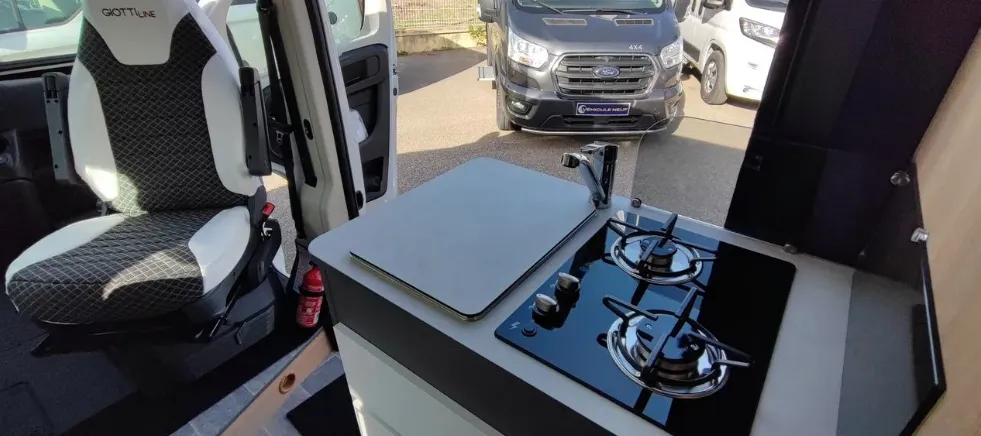 Fourgon aménagé - Giottiline - 60T 