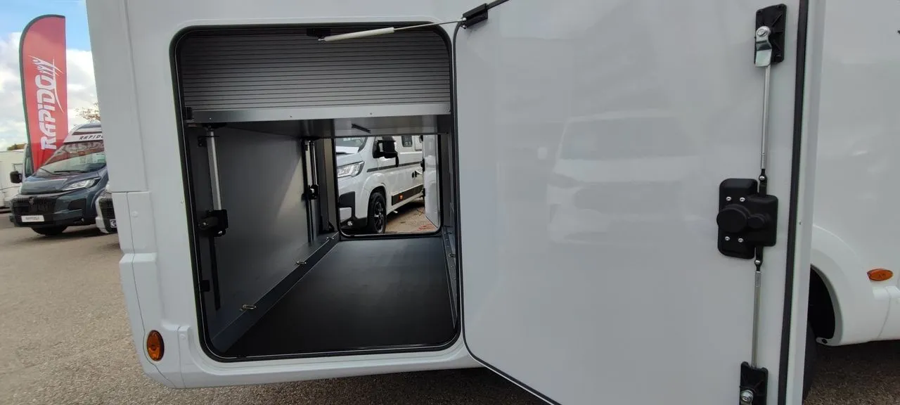 Camping-car - Rapido - 8096 DF 