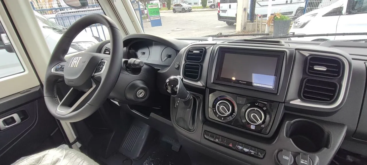 Camping-car - Rapido - 8096 DF 