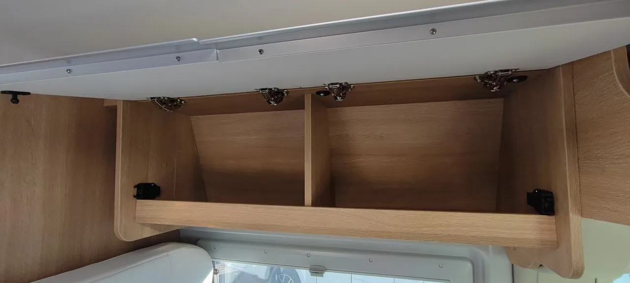 Fourgon aménagé - Giottiline - 54 T PREMIERE EDITION 