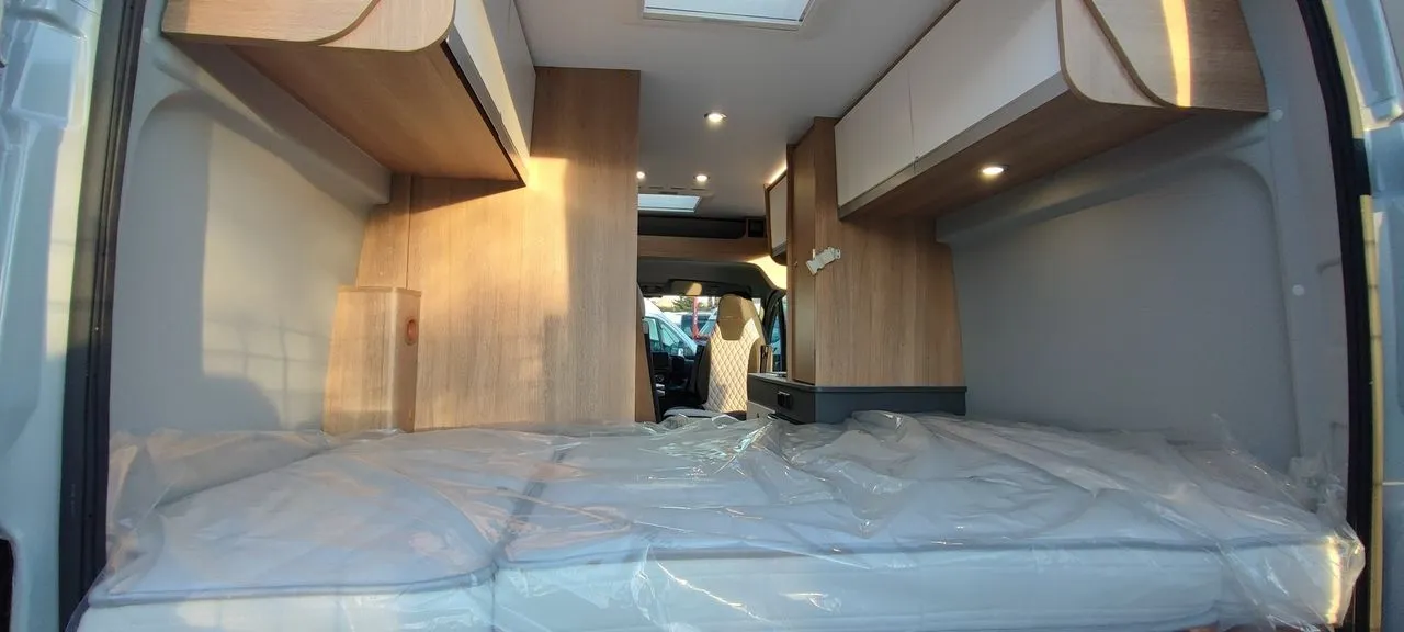 Fourgon aménagé - Giottiline - 54 T PREMIERE EDITION 