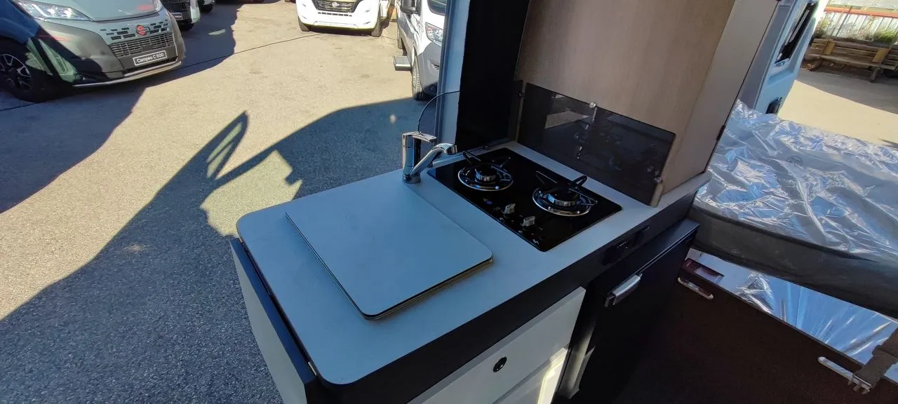 Fourgon aménagé - Giottiline - 54 T PREMIERE EDITION 