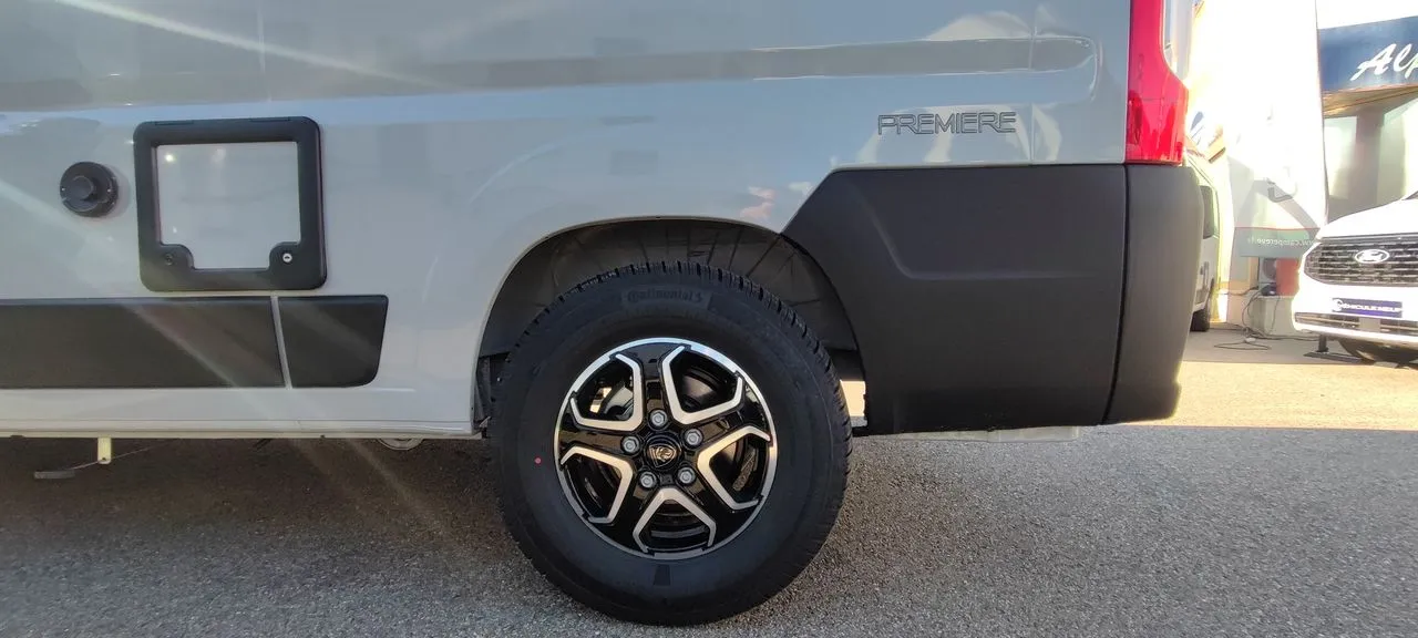 Fourgon aménagé - Giottiline - 54 T PREMIERE EDITION 