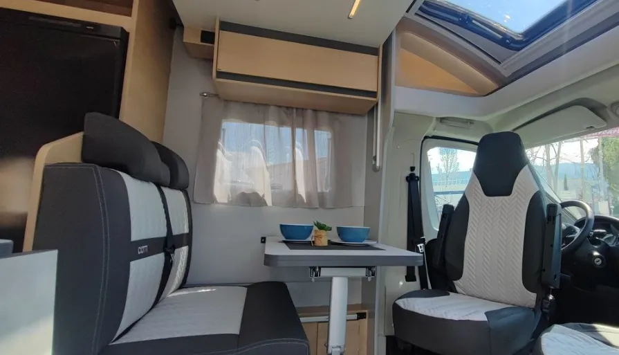 Camping-car - Giottiline - 330 