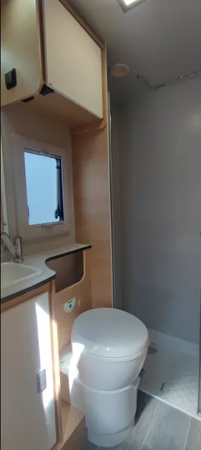 Camping-car - Giottiline - 330 