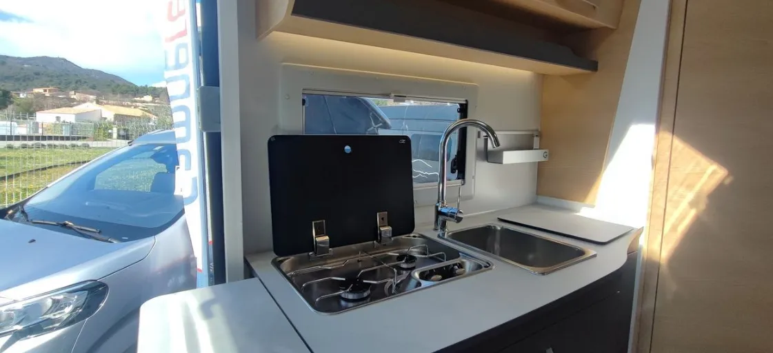 Camping-car - Giottiline - 330 