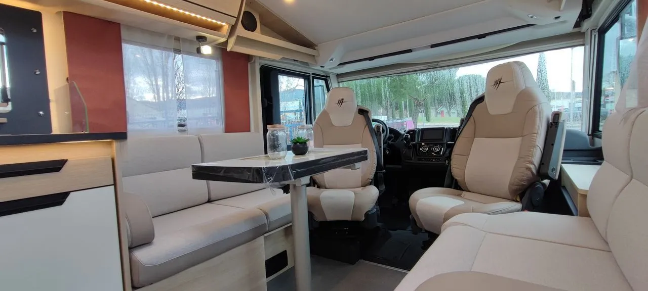 Camping-car - Rapido - 896F 