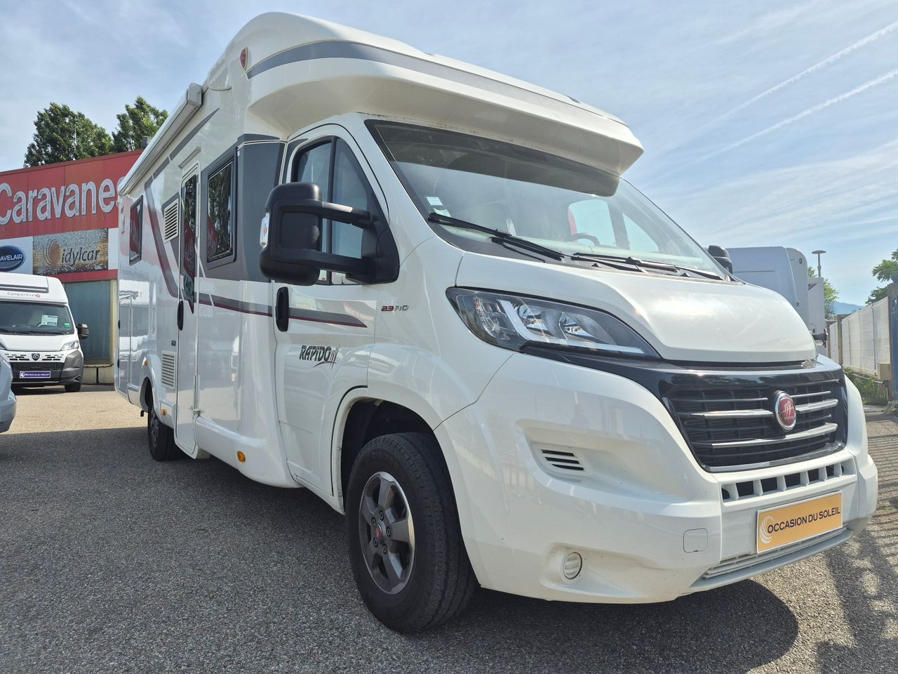 Camping-car RAPIDO 696F ULTIMATE LINE "Faible KM"