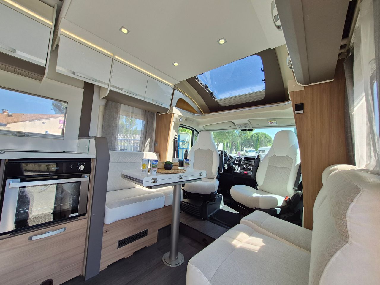 Camping-car ADRIA MATRIX 670 DC PLUS 