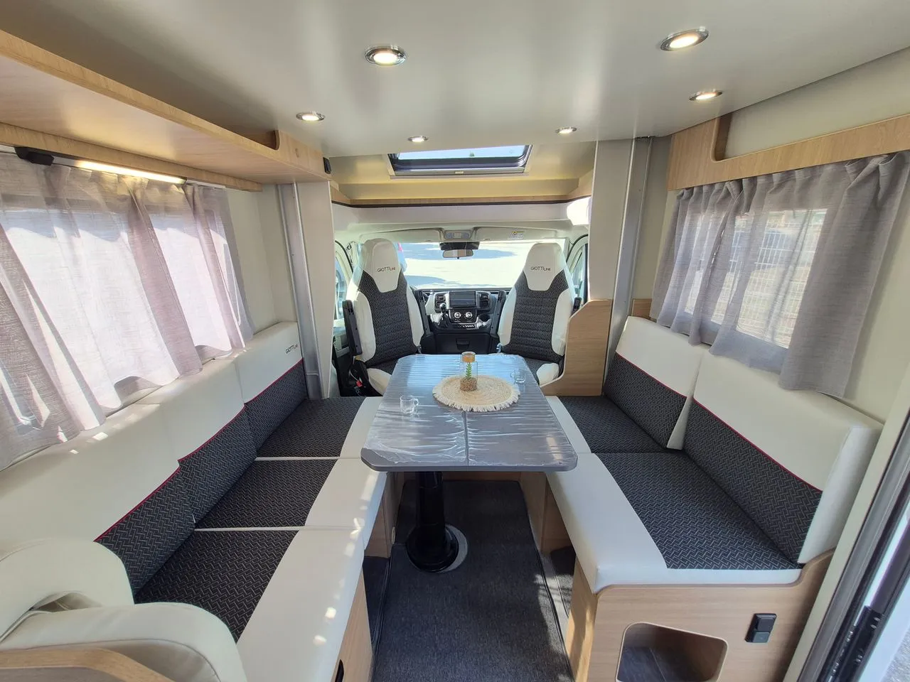 Camping-car - Giottiline - COMPACT CX 64 PREMIERE EDITION 
