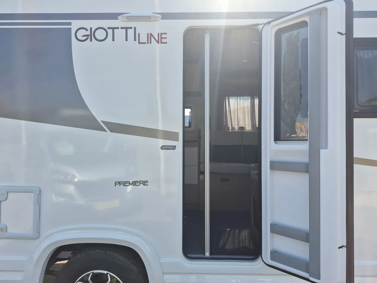 Camping-car - Giottiline - COMPACT CX 64 PREMIERE EDITION 