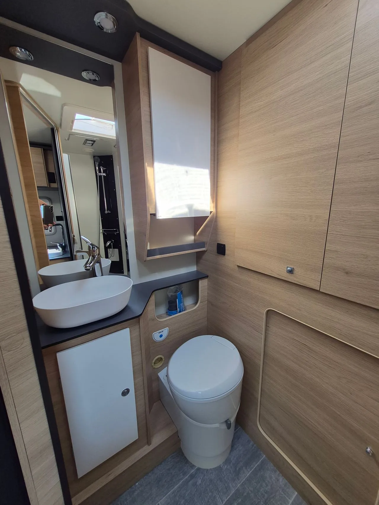 Camping-car - Giottiline - COMPACT CX 64 PREMIERE EDITION 