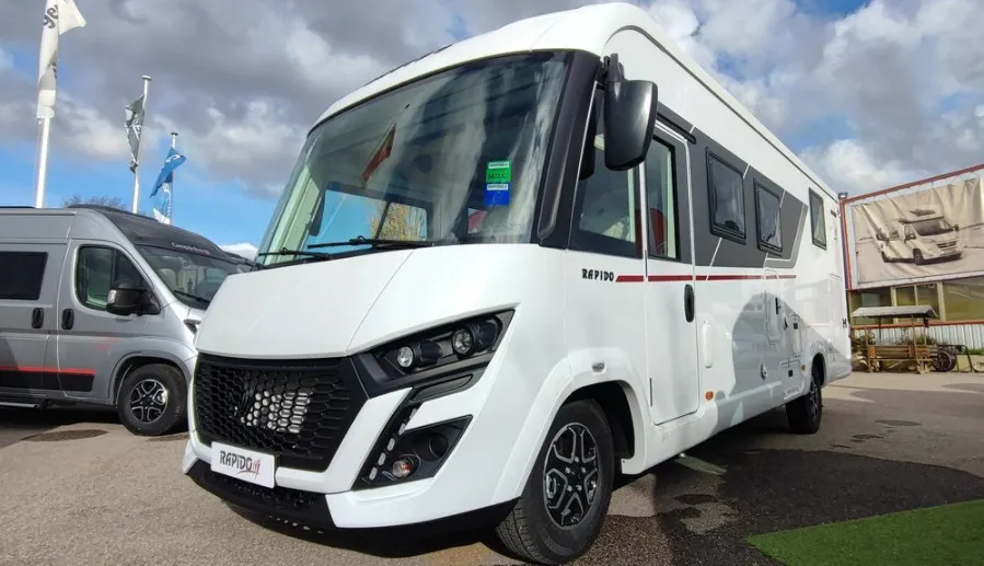 Camping-car - Rapido - 8096DF DOUBLE PLANCHER ET CHASSIS 
