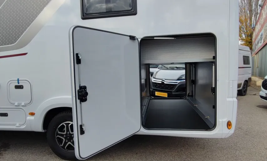 Camping-car - Rapido - 8096DF DOUBLE PLANCHER ET CHASSIS 