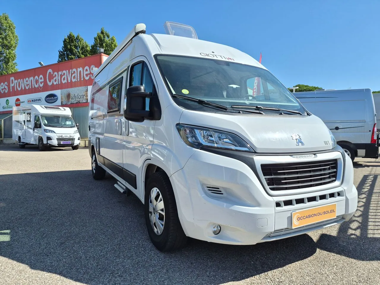 60T  By Rapido 