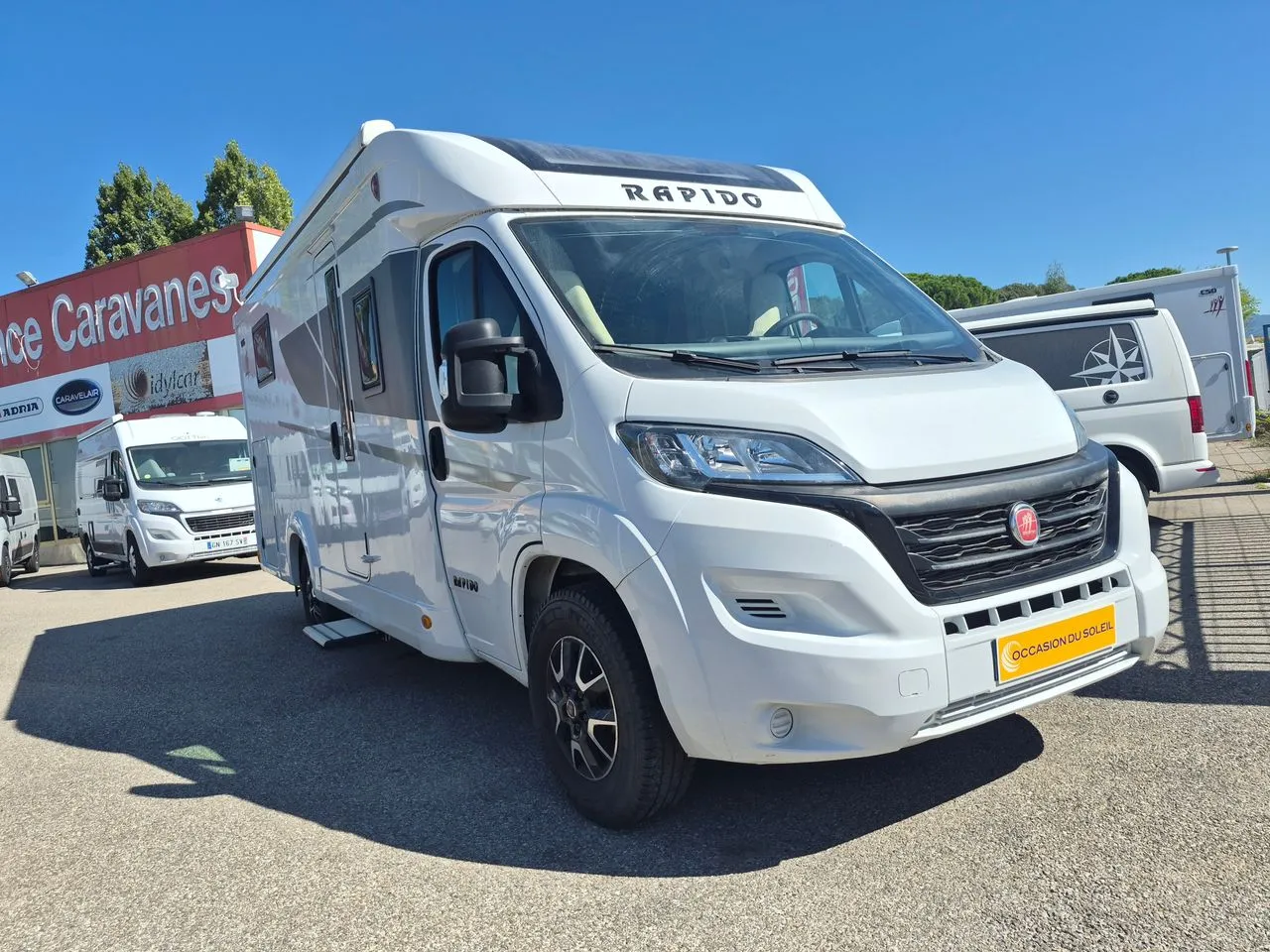 Camping-car occasion – Profilé — Camping-car profilé