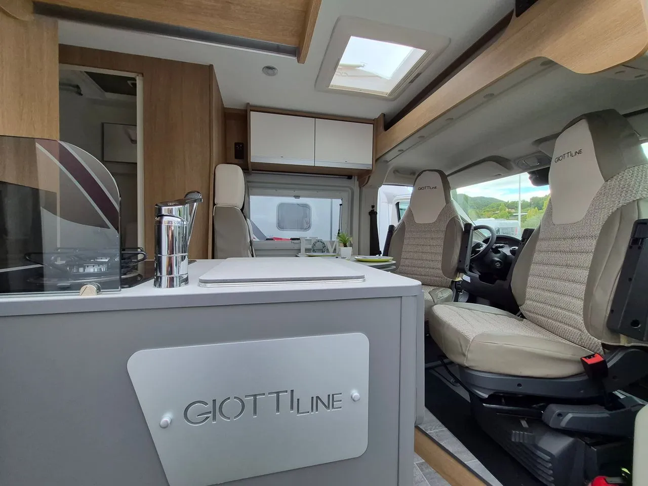 Fourgon aménagé - Giottiline - 54T PACK PRIVILEGE 