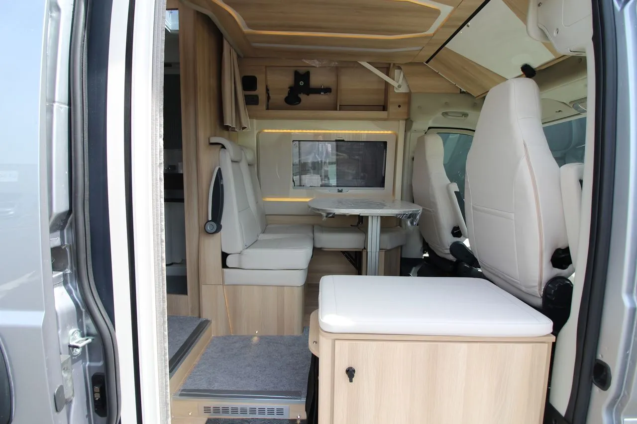 Fourgon aménagé - Campereve - FAMILYVAN - 2024
