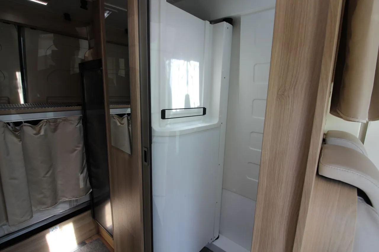 Fourgon aménagé - Campereve - FAMILYVAN - 2024