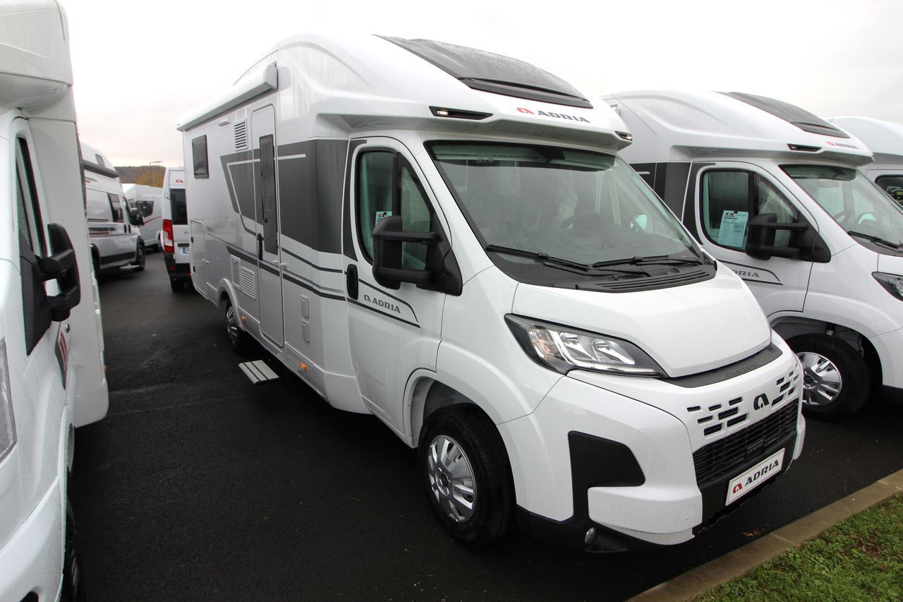 Camping-car ADRIA MATRIX 650 DC AXESS