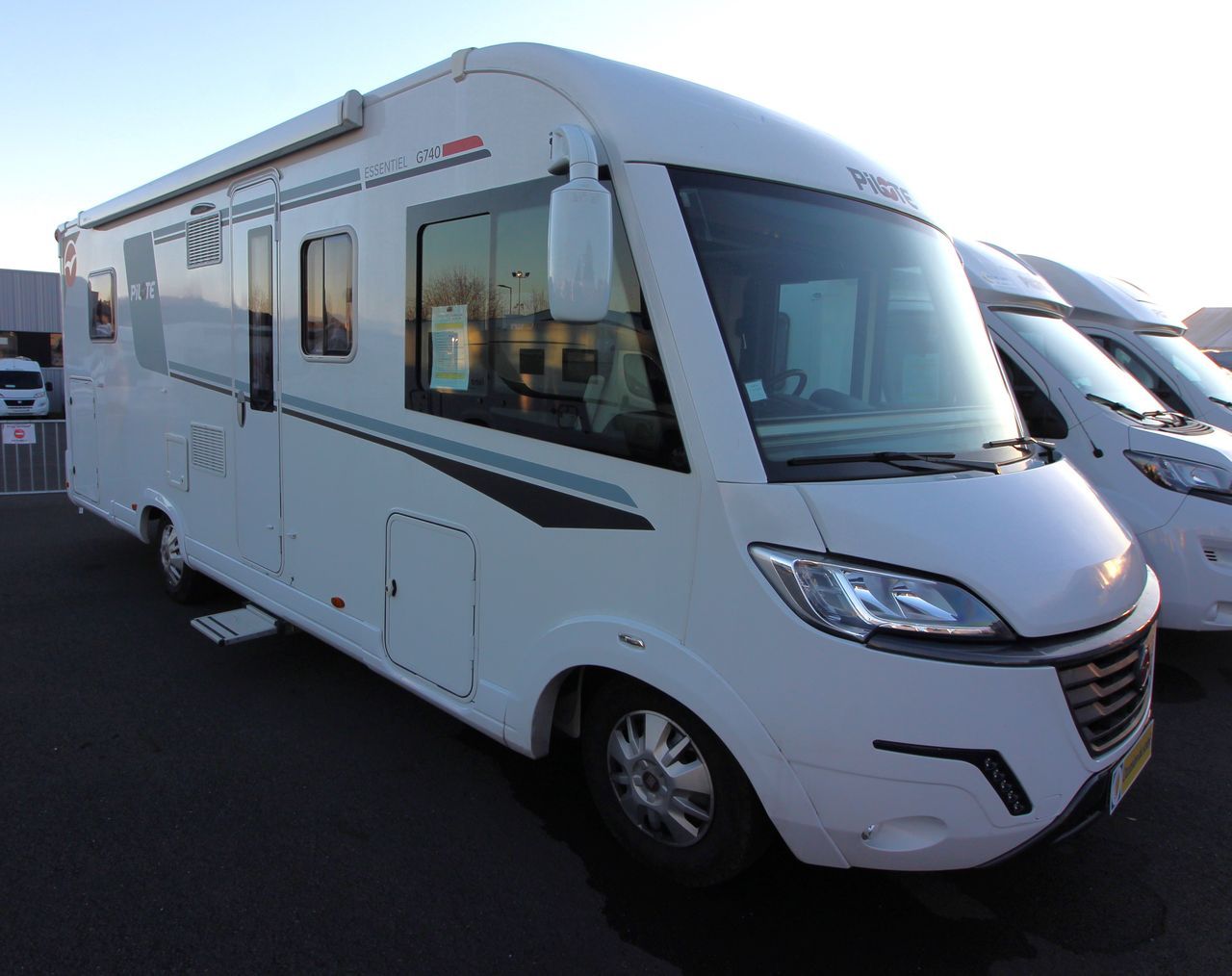 Camping-car PILOTE G740 FC ESSENTIEL