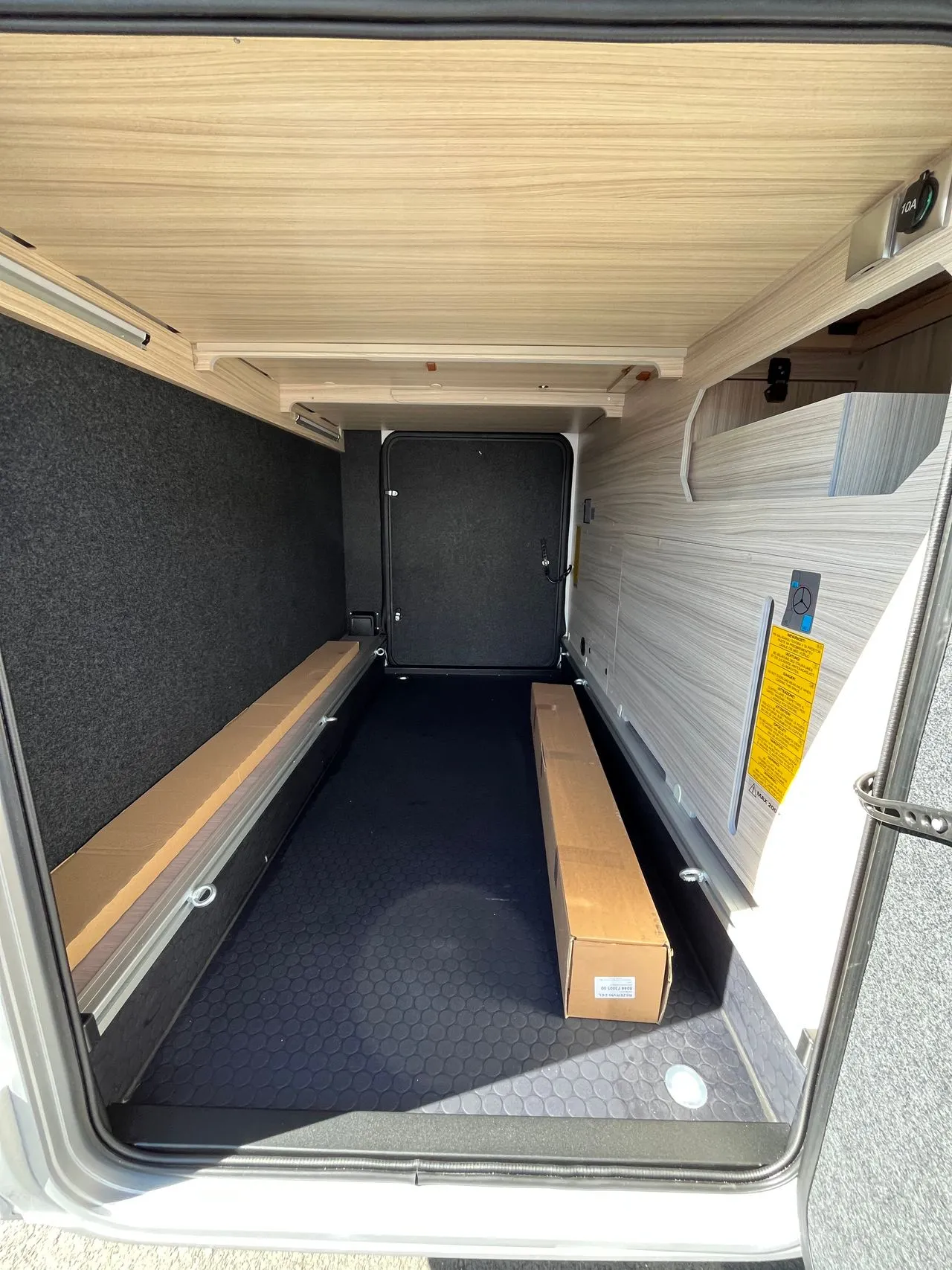 COMPACT DL