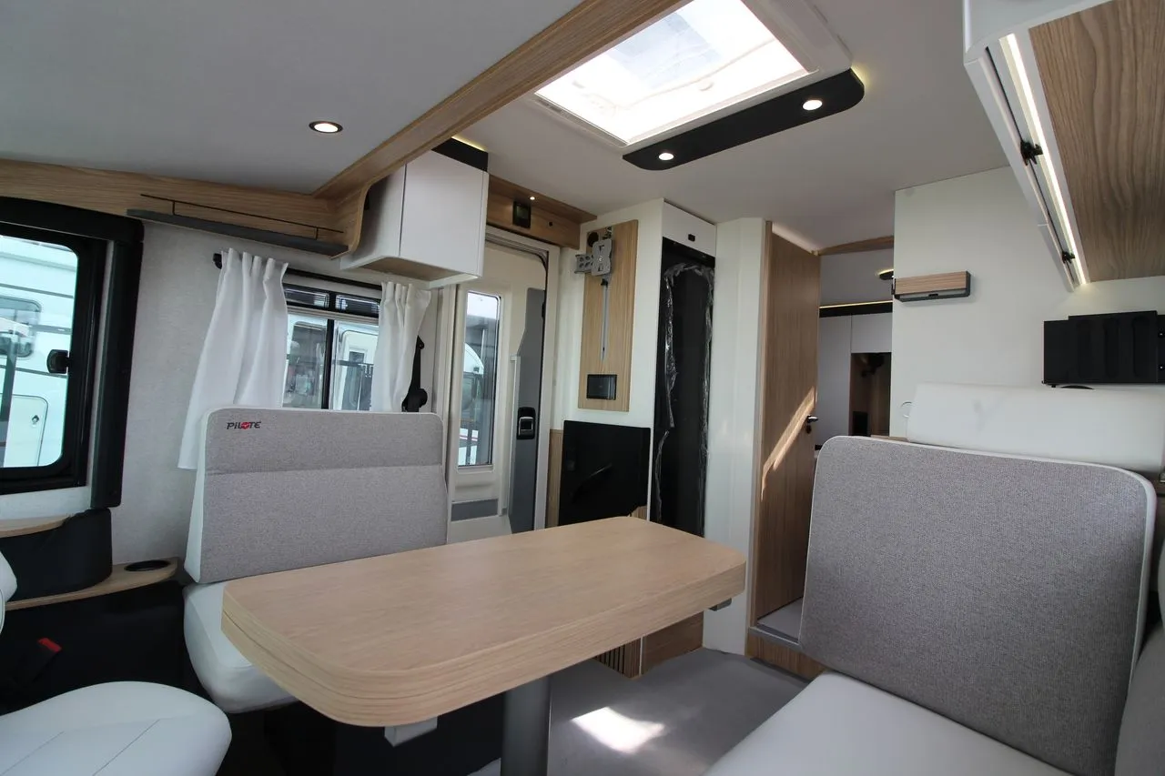 Camping-car - Pilote - G 720 FC SELECTION - 2025