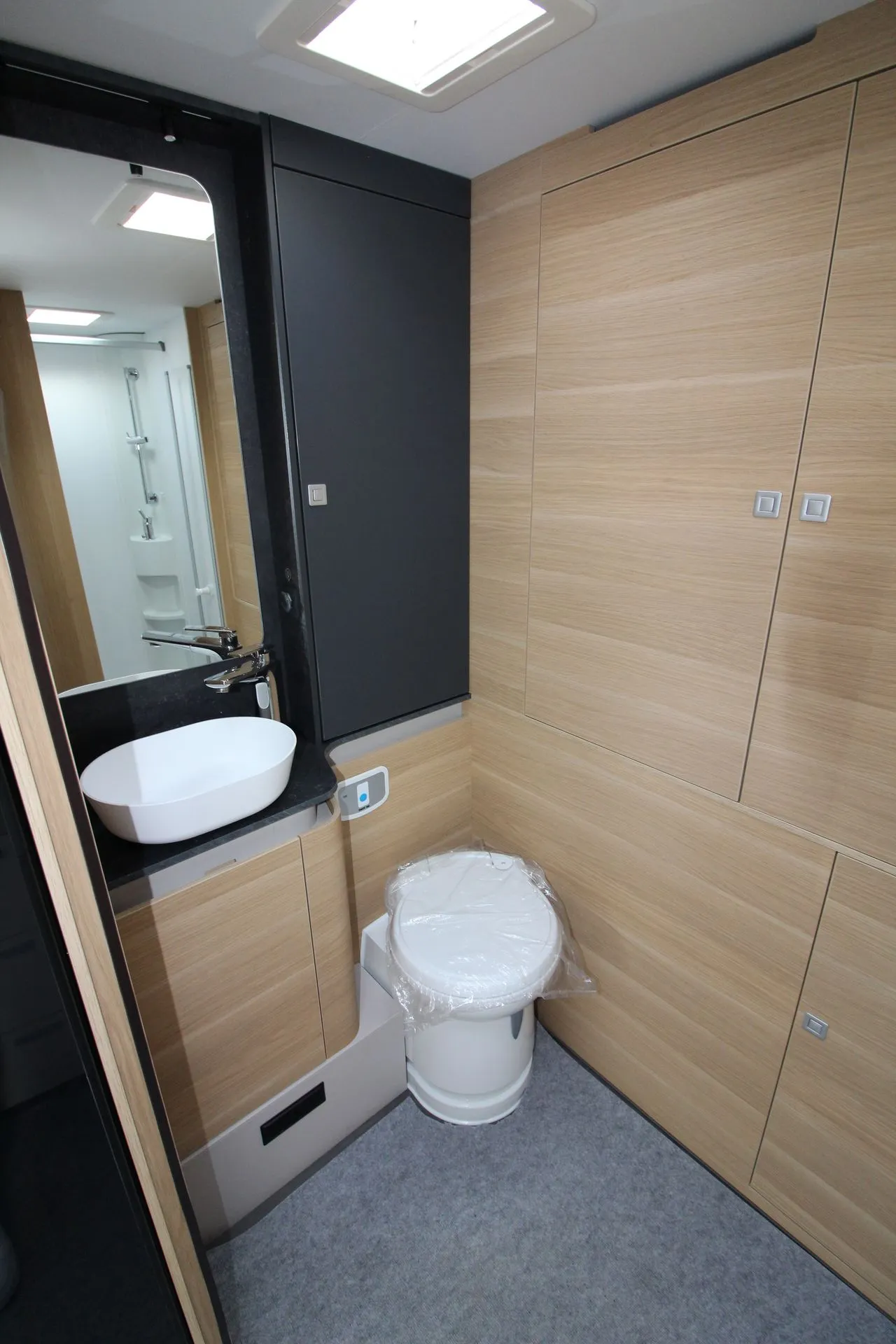 Camping-car - Adria - MATRIX 600 DT - 2026