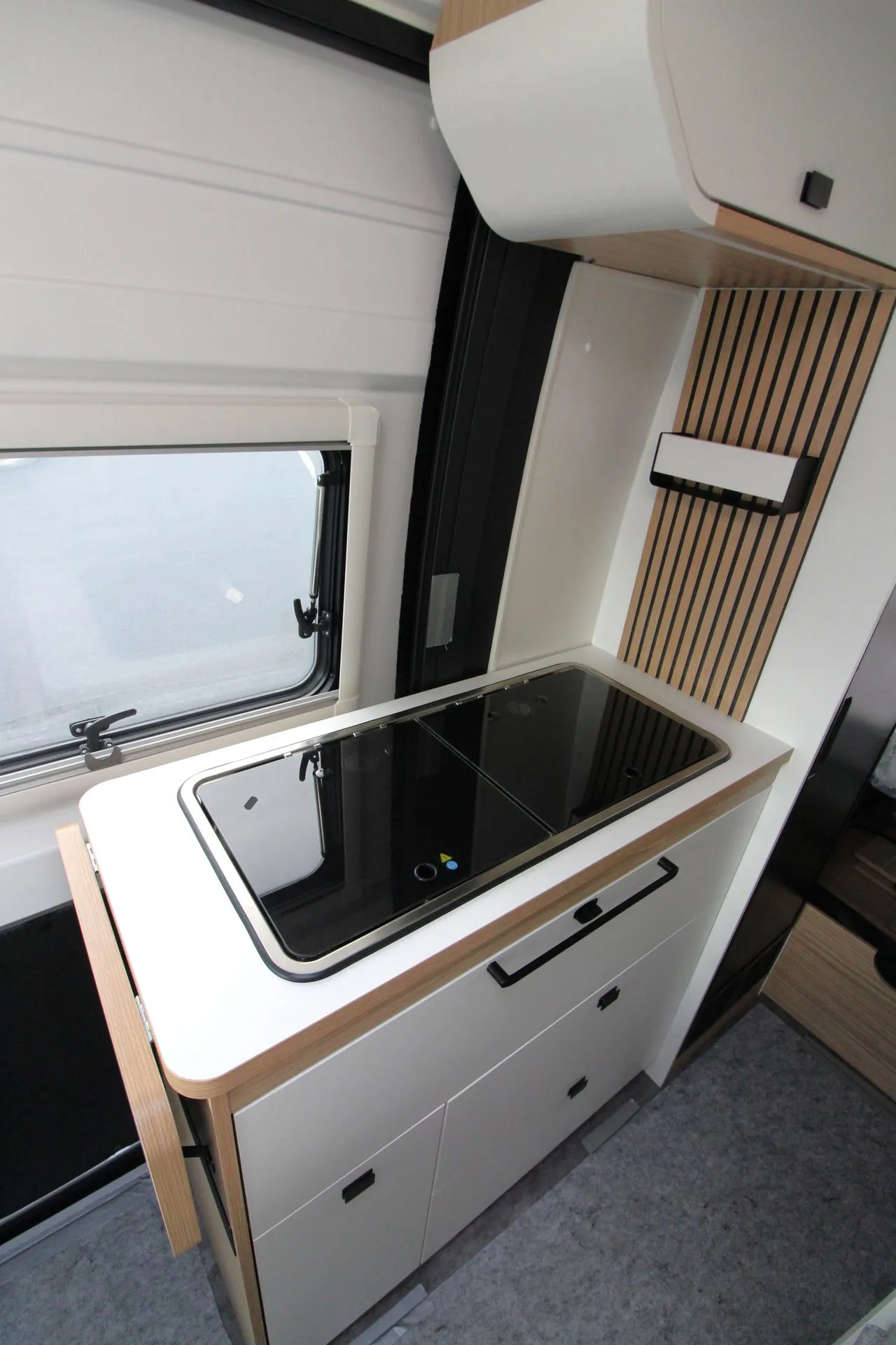 Fourgon aménagé - Pilote - V600 EVIDENCE - 2026