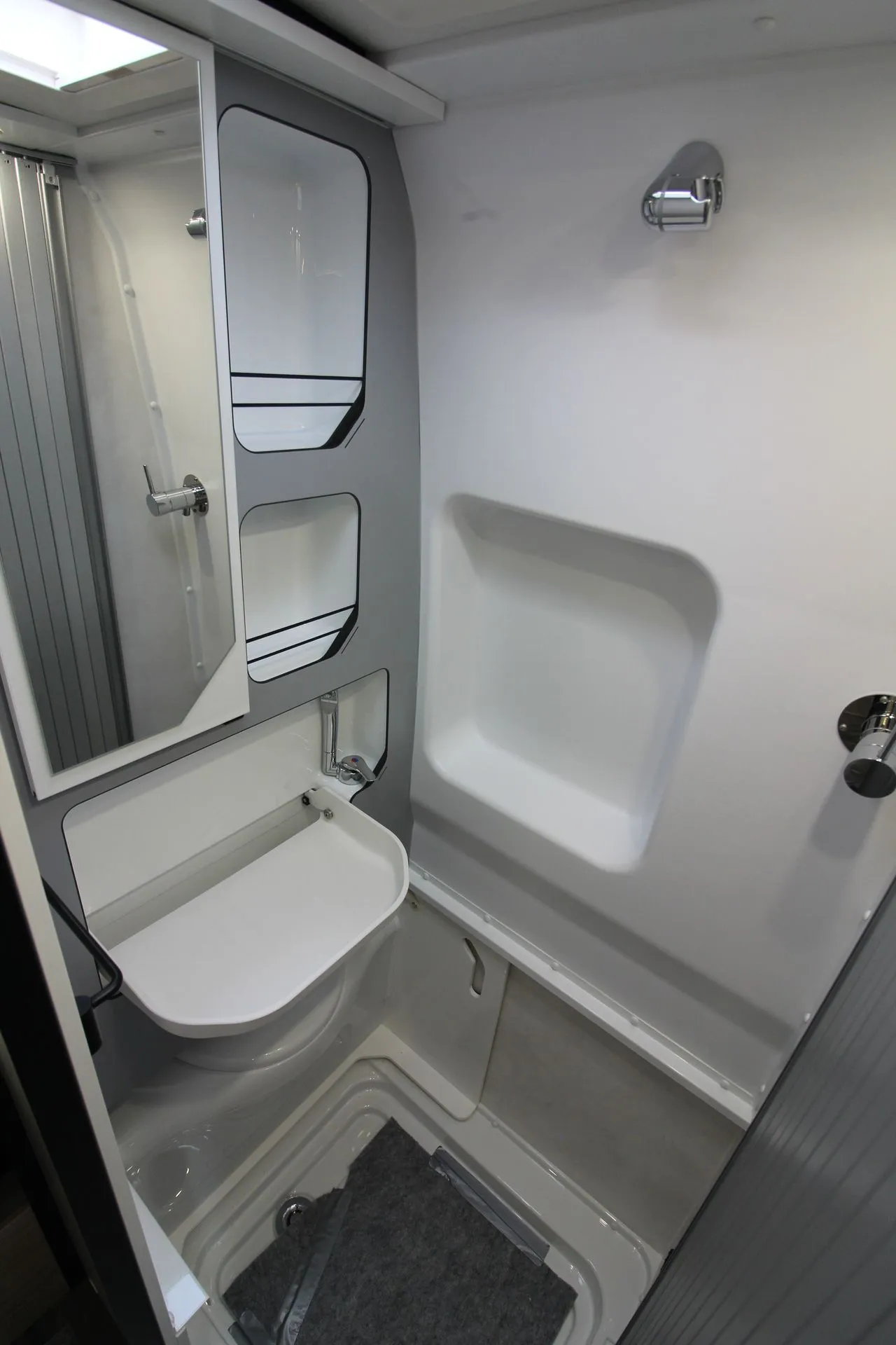 Fourgon aménagé - Pilote - V600 EVIDENCE - 2026