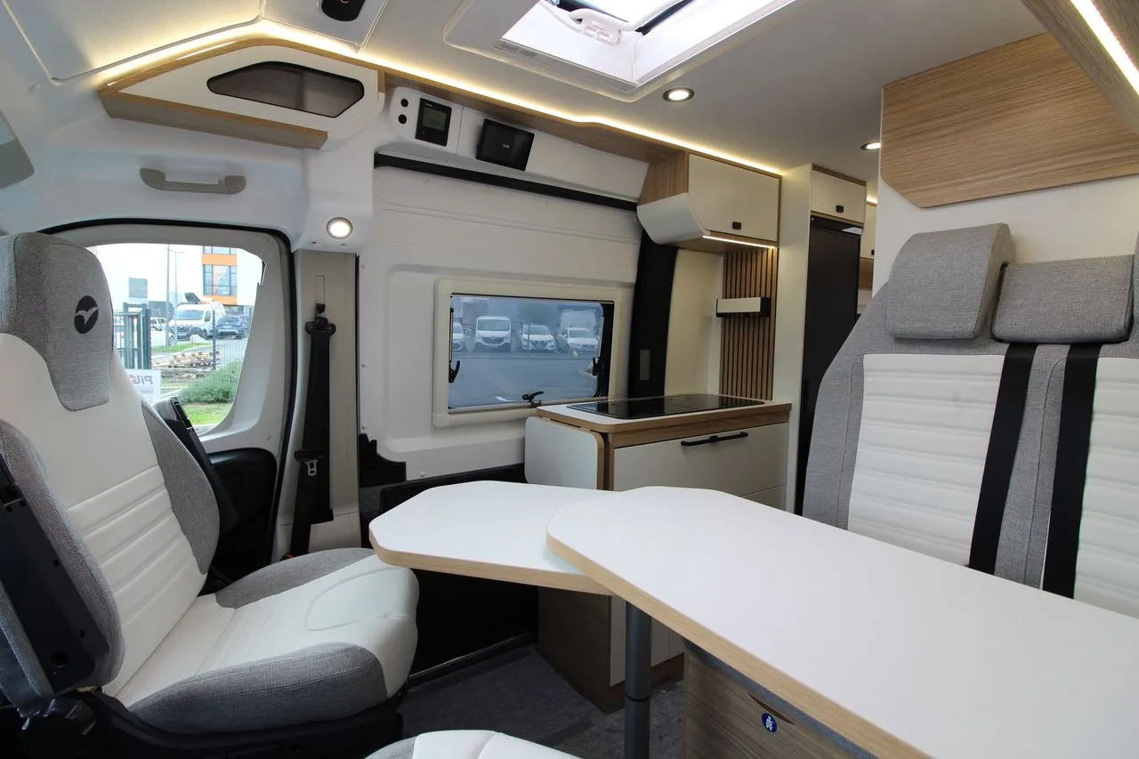 Fourgon aménagé - Pilote - V600 EVIDENCE - 2026