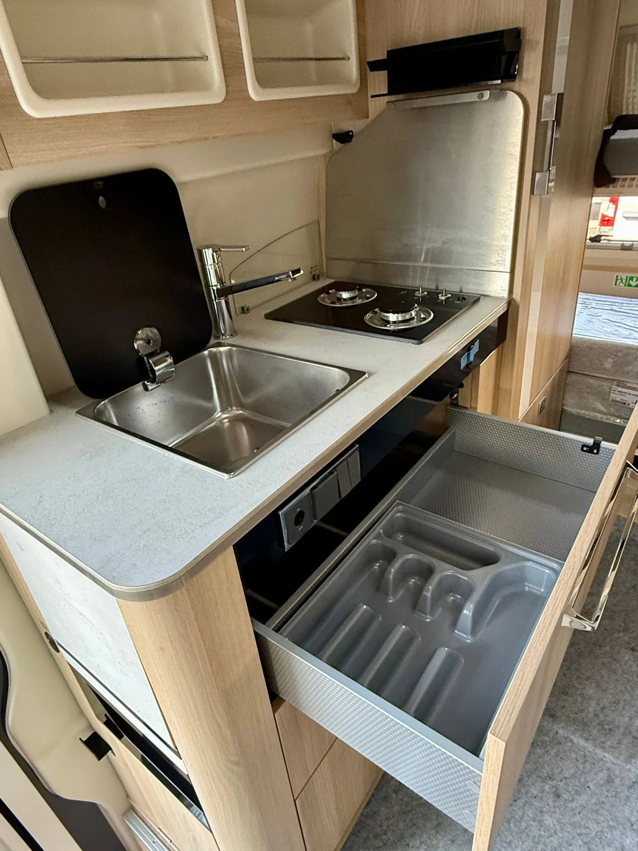 Fourgon aménagé - Campereve - FAMILYVAN - 2026
