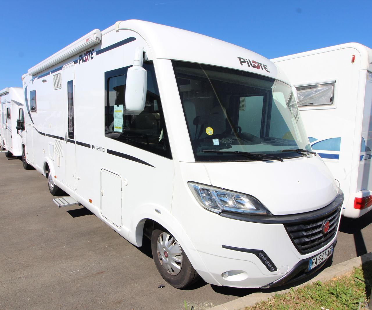 Camping-car PILOTE G 740 C ESSENTIEL