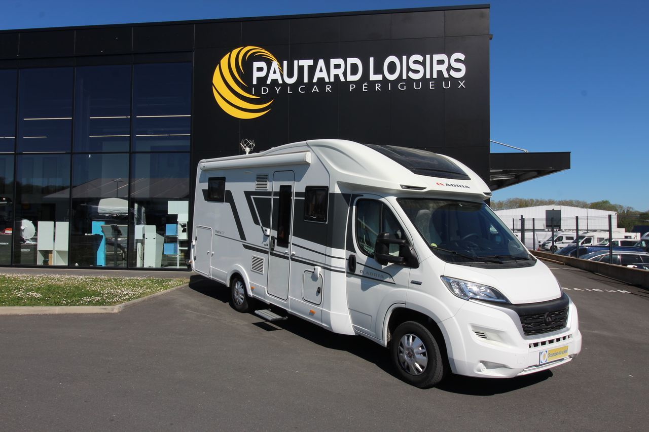 Camping-car ADRIA MATRIX PLUS 670 DC