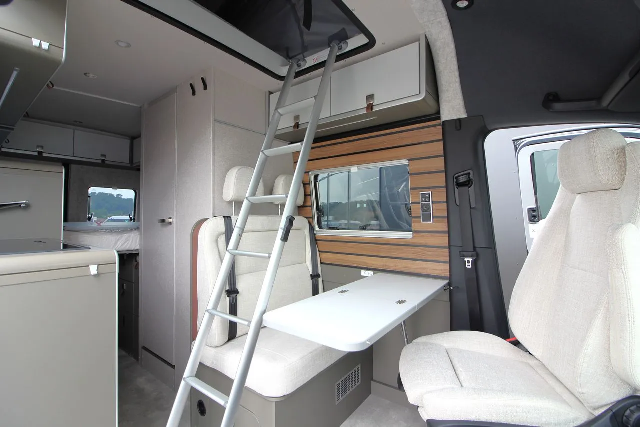 Fourgon aménagé - Hymer Camper Vans - GRAND CANYON S CROSSOVER - 2026