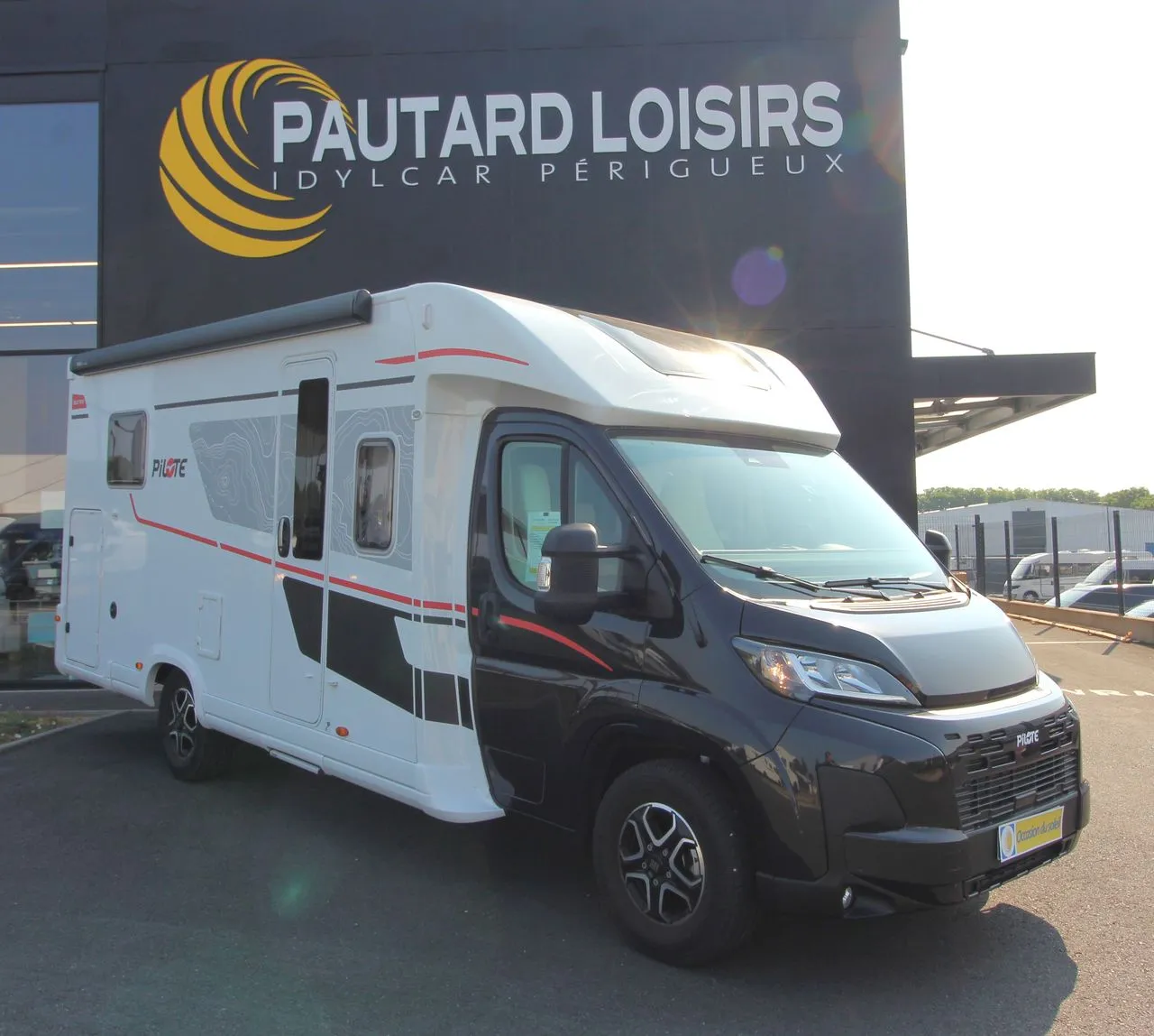 Camping-car occasion – Profilé — Camping-car profilé
