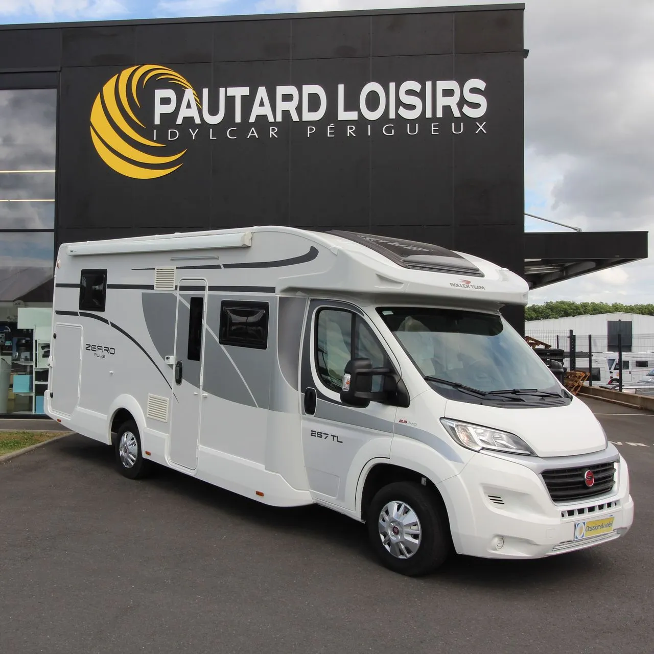 Camping-car occasion – Profilé — Camping-car profilé