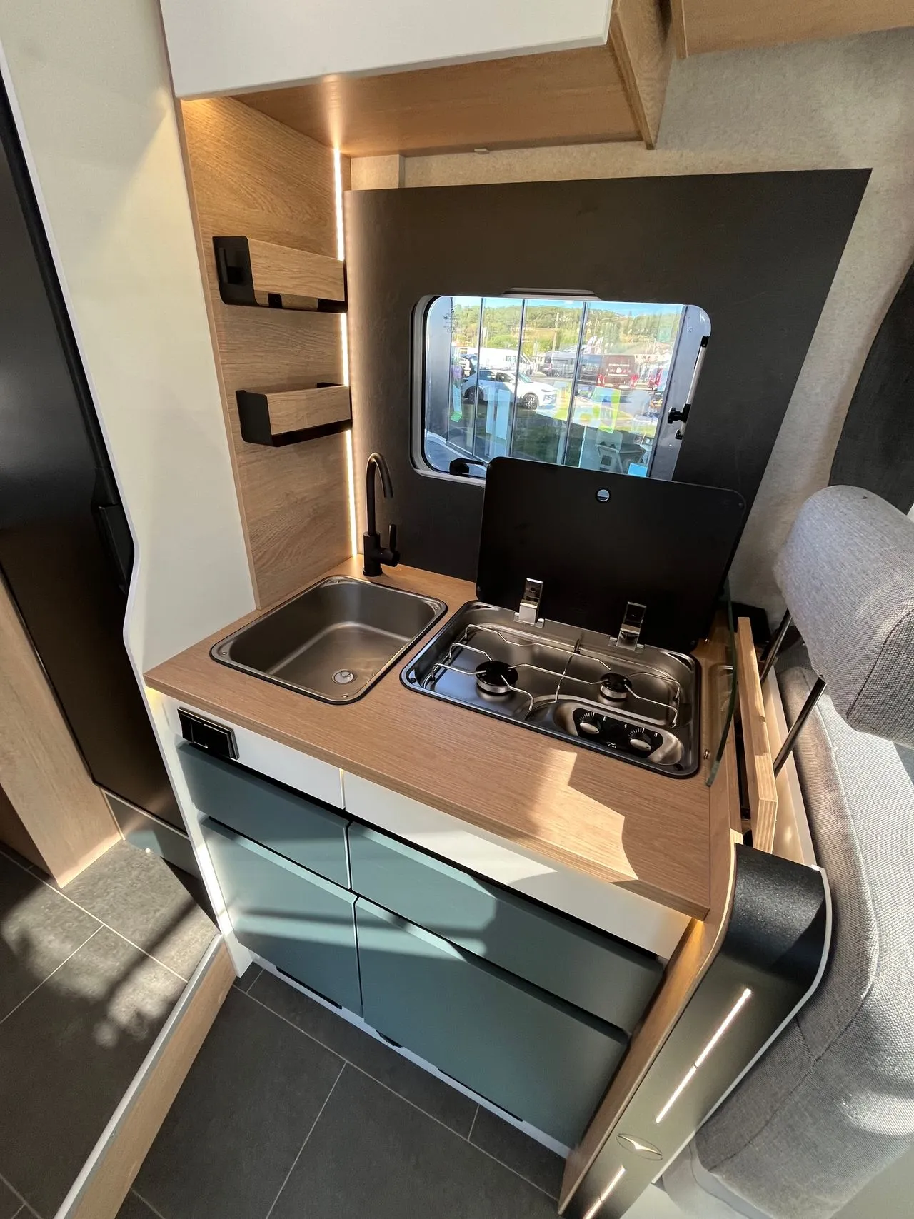 Camping-car - Pilote - ATLAS A 690 GJ - 2027