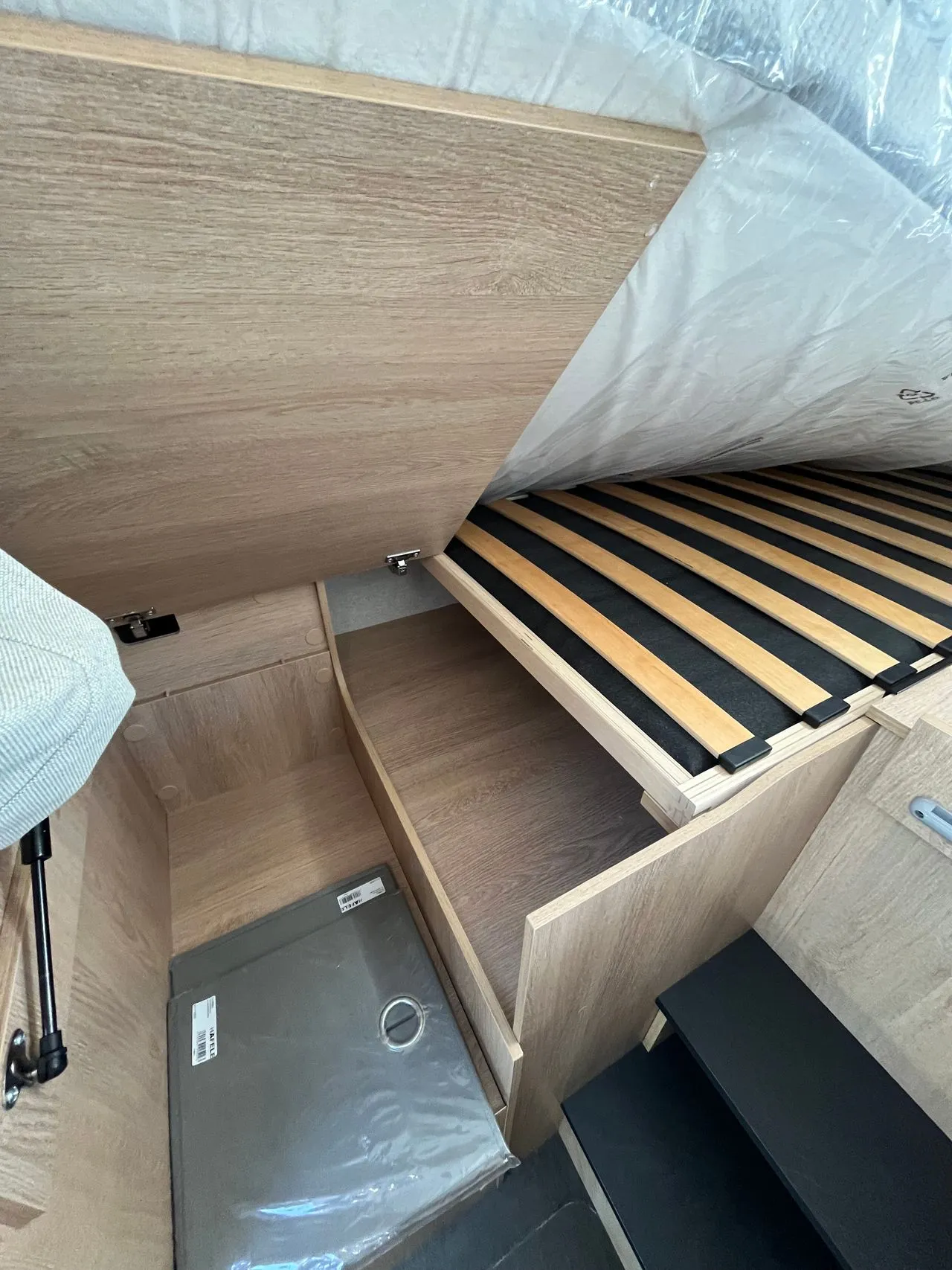 Camping-car - Pilote - ATLAS A 690 GJ - 2027